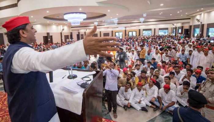 SC/ST एक्ट पर बोले अखिलेश यादव, 'किसी के साथ अन्याय नहीं होना चाहिए' SC/ST एक्ट पर बोले अखिलेश यादव, 'किसी के साथ अन्याय नहीं होना चाहिए'