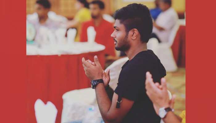 दिसंबर में शादी के बंधन में बंधेगा यह भारतीय क्रिकेटर, शेयर की मंगेतर की तस्वीर दिसंबर में शादी के बंधन में बंधेगा यह भारतीय क्रिकेटर, शेयर की मंगेतर की तस्वीर