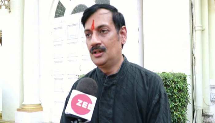 राजपिपला के राजकुमार मानवेन्द्र सिंह बनवा रहे हैं देश का पहला गे-ओल्ड एज हाउस राजपिपला के राजकुमार मानवेन्द्र सिंह बनवा रहे हैं देश का पहला गे-ओल्ड एज हाउस