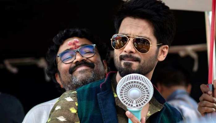 'बत्ती गुल मीटर चालू' की रिलीज से पहले ही शाहिद कपूर की झोली में आई एक और फिल्म 'बत्ती गुल मीटर चालू' की रिलीज से पहले ही शाहिद कपूर की झोली में आई एक और फिल्म
