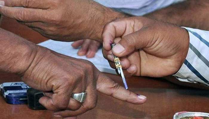 जम्मू-कश्मीर में स्थानीय निकायों के चुनाव कराने की दिशा में बढ़ सकती है मोदी सरकार जम्मू-कश्मीर में स्थानीय निकायों के चुनाव कराने की दिशा में बढ़ सकती है मोदी सरकार