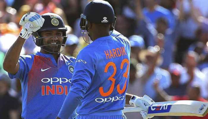 Asia Cup 2018 : 13 में से 6 खिताब जीत चुका है भारत, रोहित के पास सातवीं ट्रॉफी जीतने का मौका Asia Cup 2018 : 13 में से 6 खिताब जीत चुका है भारत, रोहित के पास सातवीं ट्रॉफी जीतने का मौका