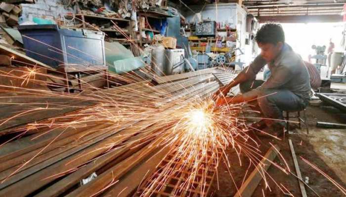 आर्थिक मंदी के 10 साल पूरे, इन चुनौतियों से जूझ रहे भारत में क्या फिर आ सकता है संकट! आर्थिक मंदी के 10 साल पूरे, इन चुनौतियों से जूझ रहे भारत में क्या फिर आ सकता है संकट!