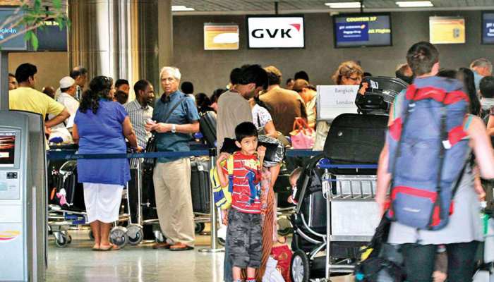 फ्लाइट में है देरी तो न हों परेशान, एयरपोर्ट पर पीएं कॉफी, खर्च उठाएगी बीमा कंपनी फ्लाइट में है देरी तो न हों परेशान, एयरपोर्ट पर पीएं कॉफी, खर्च उठाएगी बीमा कंपनी