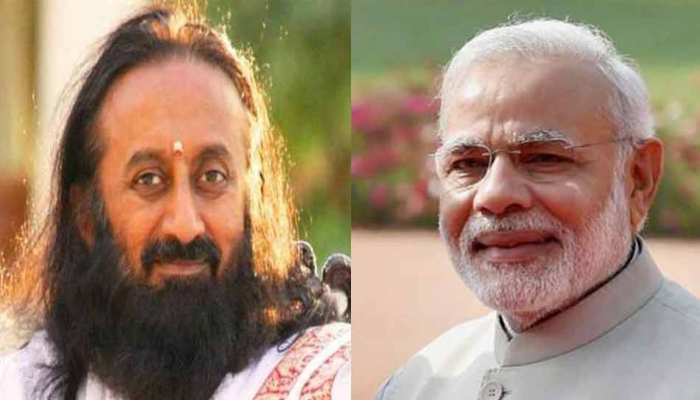 कचरा की समस्या से लड़ने के लिए पीएम मोदी ने की श्री श्री रविशंकर की प्रशंसा कचरा की समस्या से लड़ने के लिए पीएम मोदी ने की श्री श्री रविशंकर की प्रशंसा
