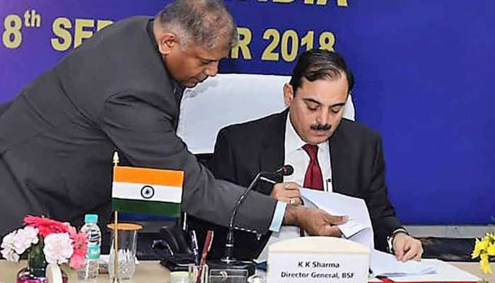 सीमा पार से रोहिंग्याओं की घुसपैठ रोकने में BSF कामयाब : महानिदेशक सीमा पार से रोहिंग्याओं की घुसपैठ रोकने में BSF कामयाब : महानिदेशक