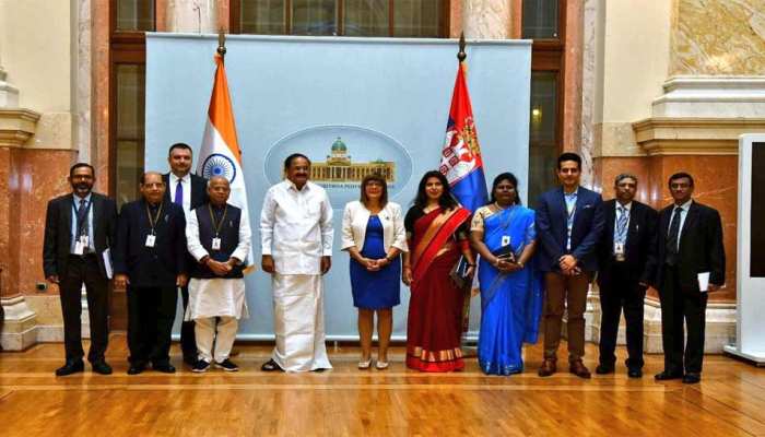 अच्छे और बुरे आतंकवाद के बीच कृत्रिम अंतर सबसे अधिक गंभीर खतरा है : वेंकैया नायडू अच्छे और बुरे आतंकवाद के बीच कृत्रिम अंतर सबसे अधिक गंभीर खतरा है : वेंकैया नायडू