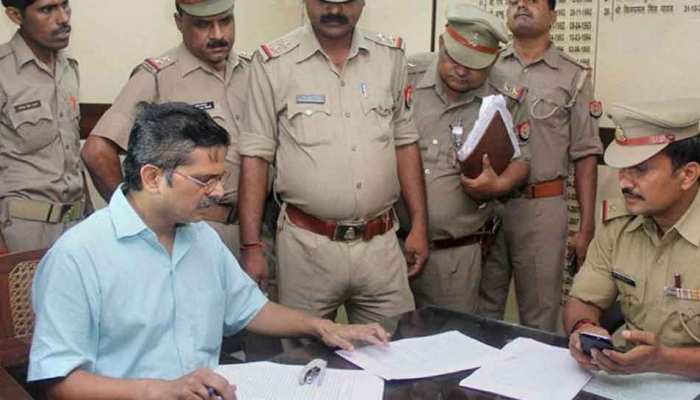 प्रशासनिक अधिकारियों के तबादले और तैनाती के लिए हो स्वतंत्र बोर्ड: अमिताभ ठाकुर प्रशासनिक अधिकारियों के तबादले और तैनाती के लिए हो स्वतंत्र बोर्ड: अमिताभ ठाकुर