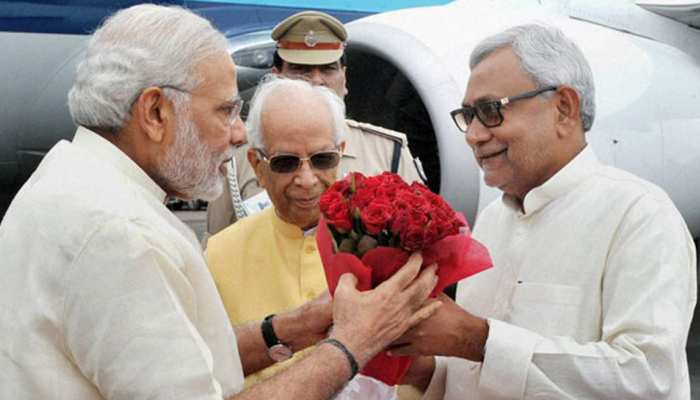सीएम नीतीश और रघुवर दास ने दी PM मोदी को जन्मदिन की बधाई, सुशील मोदी ने काटे केक सीएम नीतीश और रघुवर दास ने दी PM मोदी को जन्मदिन की बधाई, सुशील मोदी ने काटे केक