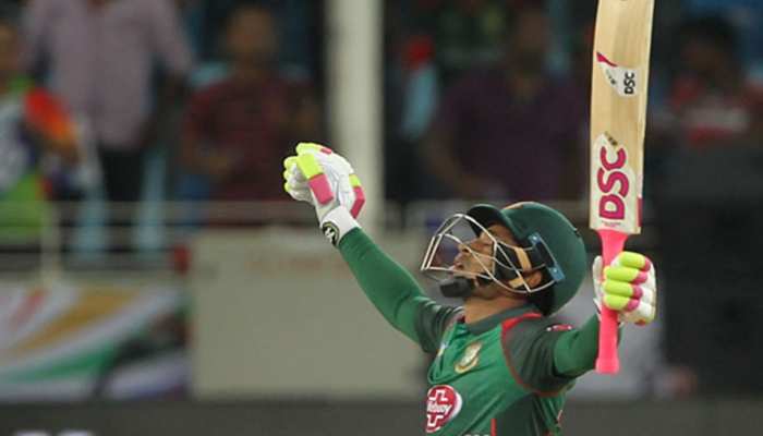 Asia Cup 2018: शतक जड़ विराट कोहली के इस 'क्लब' में शामिल हुए मुशफिकुर रहीम Asia Cup 2018: शतक जड़ विराट कोहली के इस 'क्लब' में शामिल हुए मुशफिकुर रहीम