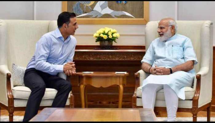 VIDEO: 68 साल के हुए पीएम मोदी, अक्षय कुमार ने बेहद खास अंदाज में दी बधाई VIDEO: 68 साल के हुए पीएम मोदी, अक्षय कुमार ने बेहद खास अंदाज में दी बधाई