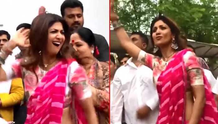 VIDEO: जब शिल्पा शेट्टी ने लगाए जमकर ठुमके, आप भी देखें उनका ये डांस VIDEO: जब शिल्पा शेट्टी ने लगाए जमकर ठुमके, आप भी देखें उनका ये डांस