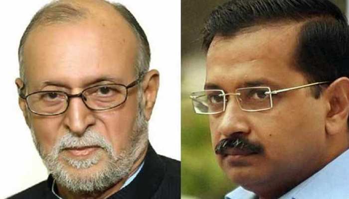 ट्रांसफर-पोस्टिंग विवाद मामला: केजरीवाल सरकार की याचिका पर SC में सुनवाई आज ट्रांसफर-पोस्टिंग विवाद मामला: केजरीवाल सरकार की याचिका पर SC में सुनवाई आज