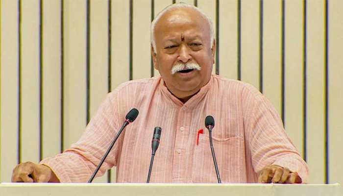 BJP के 'कांग्रेस मुक्त नारे' के बीच संघ प्रमुख मोहन भागवत ने Congress की तारीफ क्यों की? BJP के 'कांग्रेस मुक्त नारे' के बीच संघ प्रमुख मोहन भागवत ने Congress की तारीफ क्यों की?