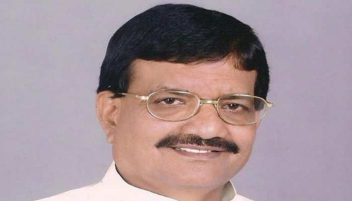 बिहार कांग्रेस को मिला नया अध्यक्ष, राहुल गांधी ने मदन मोहन झा को दी जिम्मेदारी बिहार कांग्रेस को मिला नया अध्यक्ष, राहुल गांधी ने मदन मोहन झा को दी जिम्मेदारी