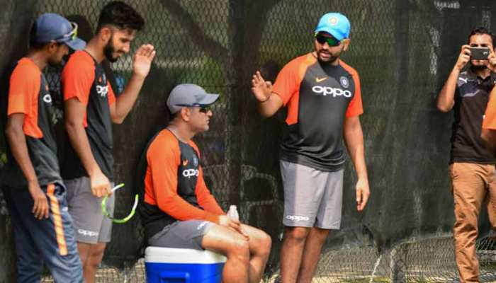 Asia Cup 2018 : पाकिस्तान का ‘दूसरा घर’ है UAE, भारत को 26 में से 19 बार हरा चुका है Asia Cup 2018 : पाकिस्तान का ‘दूसरा घर’ है UAE, भारत को 26 में से 19 बार हरा चुका है