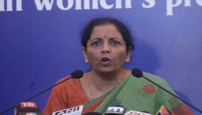 निर्मला सीतारमण ने कहा, 'JNU में कुछ ताकतें भारत के खिलाफ युद्ध छेड़ रही हैं' निर्मला सीतारमण ने कहा, 'JNU में कुछ ताकतें भारत के खिलाफ युद्ध छेड़ रही हैं'