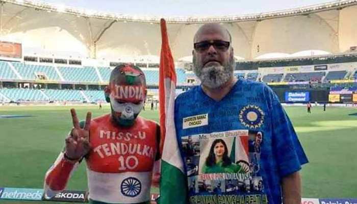 INDvsPAK: पाकिस्तानी 'चाचा' ने अपने खर्चे पर टीम इंडिया के सबसे बड़े फैन को बुलाया UAE, साथ मिलकर देखेंगे मैच INDvsPAK: पाकिस्तानी 'चाचा' ने अपने खर्चे पर टीम इंडिया के सबसे बड़े फैन को बुलाया UAE, साथ मिलकर देखेंगे मैच