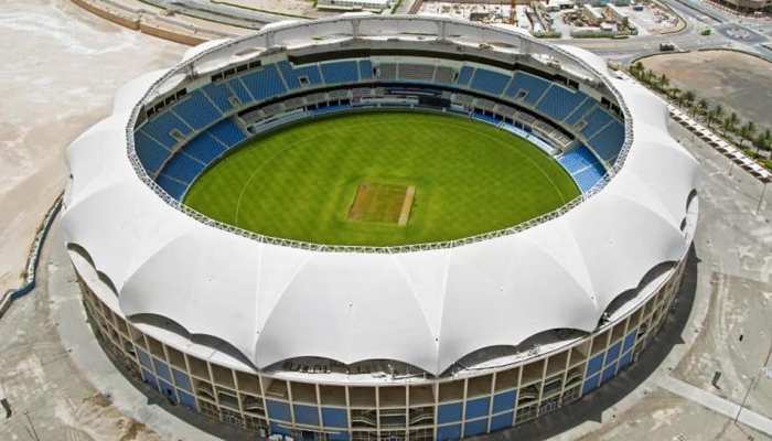 INDvsPAK: 30 अरब से बना है दुबई क्रिकेट स्टेडियम, जानिए क्या है इसकी खासियत INDvsPAK: 30 अरब से बना है दुबई क्रिकेट स्टेडियम, जानिए क्या है इसकी खासियत