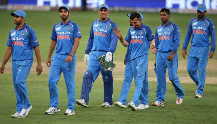 INDvsPAK : 8 साल बाद फिर से इतिहास दोहराएगी टीम इंडिया! रोहित की सेना हरा सकती है पाकिस्तान को INDvsPAK : 8 साल बाद फिर से इतिहास दोहराएगी टीम इंडिया! रोहित की सेना हरा सकती है पाकिस्तान को