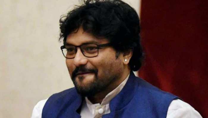 केंद्रीय मंत्री बाबुल सुप्रियो के खिलाफ दो थानों में एक साथ शिकायत दर्ज केंद्रीय मंत्री बाबुल सुप्रियो के खिलाफ दो थानों में एक साथ शिकायत दर्ज