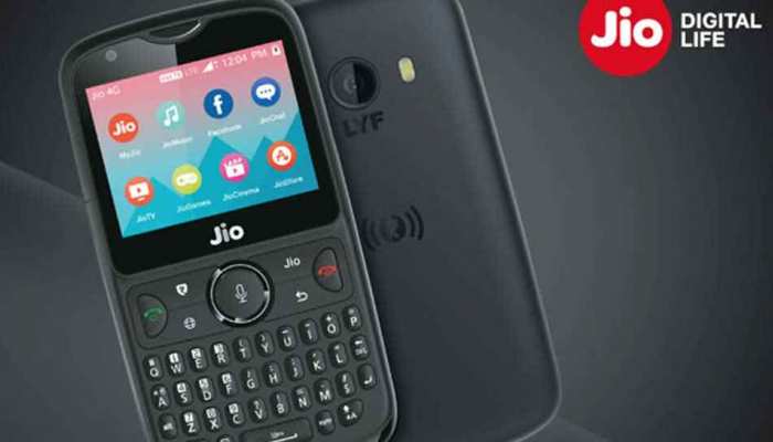 JIO फोन की फ्लैश सेल शुरू, क्या आपने बुक कराया अपना नया हैंडसेट JIO फोन की फ्लैश सेल शुरू, क्या आपने बुक कराया अपना नया हैंडसेट
