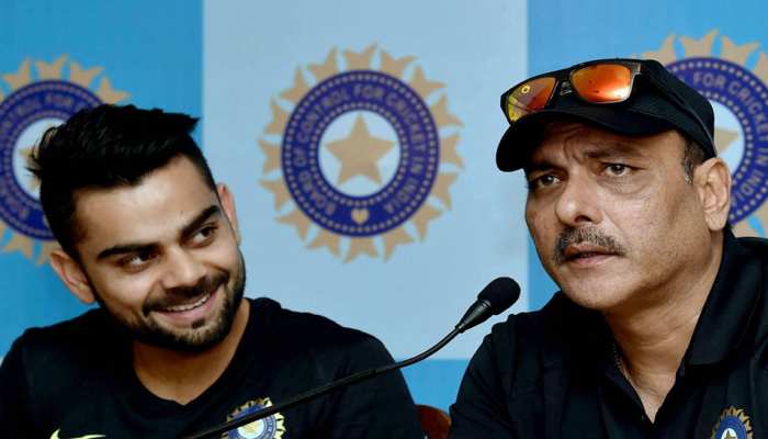 टि्वटर पर उठी कोच रवि शास्त्री को हटाने की मांग, जानिए BCCI से क्या कह रहे हैं लोग टि्वटर पर उठी कोच रवि शास्त्री को हटाने की मांग, जानिए BCCI से क्या कह रहे हैं लोग