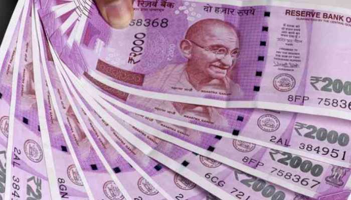 कोटा: एसीबी की कार्रवाई, 5 हजार की घूस लेते हुए कांस्टेबल को रंगे हाथों पकड़ा कोटा: एसीबी की कार्रवाई, 5 हजार की घूस लेते हुए कांस्टेबल को रंगे हाथों पकड़ा