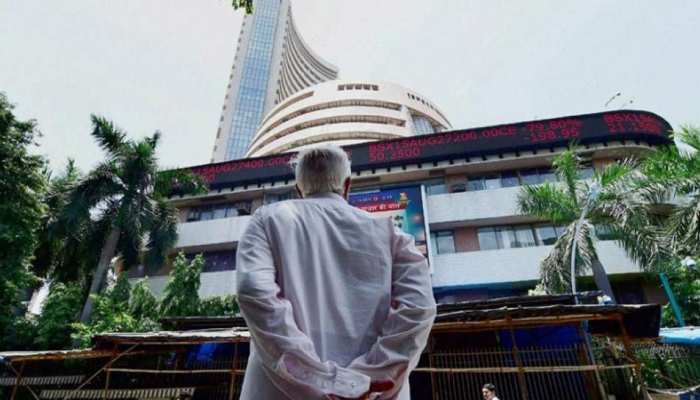 Share Market : भारी गिरावट की ये है वजह, सेंसेक्स 36841 और निफ्टी 11143 पर हुए बंद Share Market : भारी गिरावट की ये है वजह, सेंसेक्स 36841 और निफ्टी 11143 पर हुए बंद