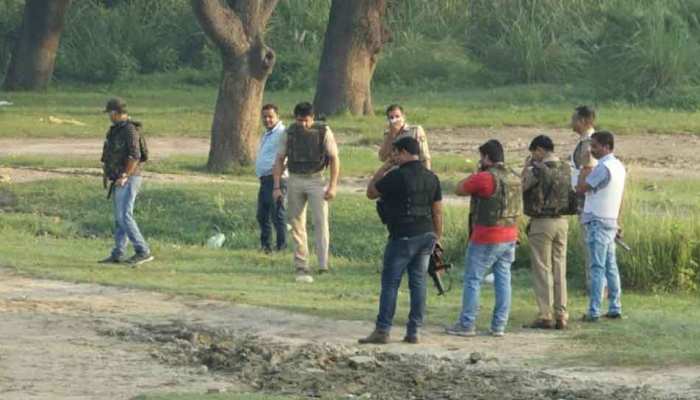अलीगढ़ 'लाइव एनकाउंटर' पर कांग्रेस का हमला, कहा- मानवता हुई शर्मसार अलीगढ़ 'लाइव एनकाउंटर' पर कांग्रेस का हमला, कहा- मानवता हुई शर्मसार