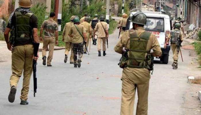 शोपियां में 3 पुलिसवालों की हत्या के बाद 47 SPO ने किया इस्तीफे का ऐलान, गृह मंत्रालय का इनकार शोपियां में 3 पुलिसवालों की हत्या के बाद 47 SPO ने किया इस्तीफे का ऐलान, गृह मंत्रालय का इनकार