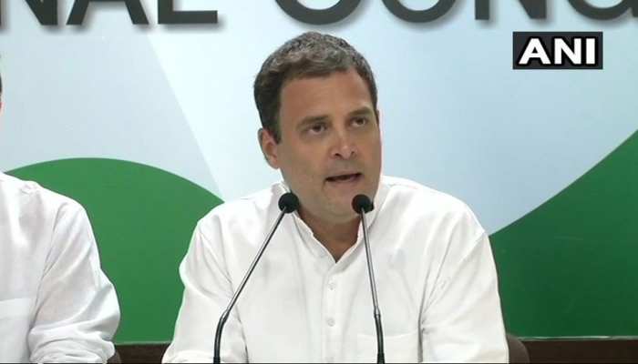 राफेल डील पर बोले राहुल गांधी, 'देश का चौकीदार चोरी कर गया' राफेल डील पर बोले राहुल गांधी, 'देश का चौकीदार चोरी कर गया'