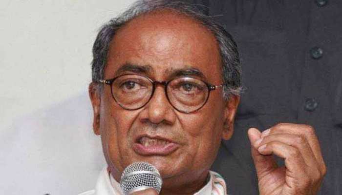 व्यापमं घोटाला: दिग्विजय सिंह ने अदालत में दर्ज कराये अपने बयान व्यापमं घोटाला: दिग्विजय सिंह ने अदालत में दर्ज कराये अपने बयान