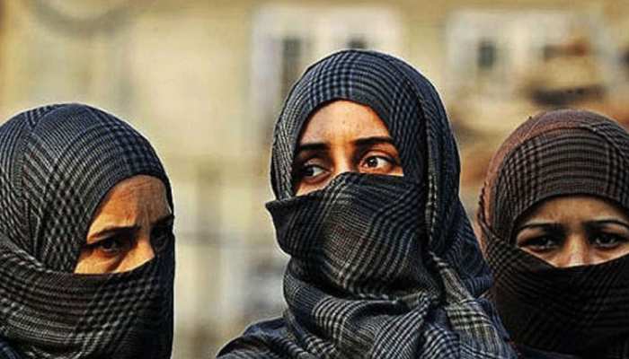 तीन तलाक विधेयक में हलाला भी शामिल किया जाए : महिला आयोग प्रमुख तीन तलाक विधेयक में हलाला भी शामिल किया जाए : महिला आयोग प्रमुख