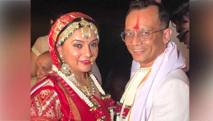 42 साल की इस टीवी एक्ट्रेस ने रचाई शादी, सोशल मीडिया पर शेयर की तस्वीरें 42 साल की इस टीवी एक्ट्रेस ने रचाई शादी, सोशल मीडिया पर शेयर की तस्वीरें