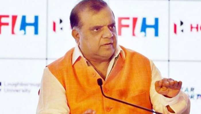 एशियाड सम्मान समारोह: किसी के चेक पर नाम गलत, तो किसी को पुकारा ही नहीं एशियाड सम्मान समारोह: किसी के चेक पर नाम गलत, तो किसी को पुकारा ही नहीं
