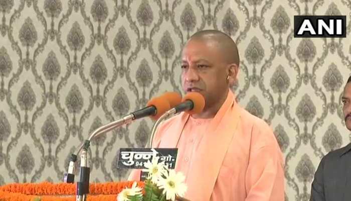 फरवरी में शुरू हो जाएगा गोरखपुर AIIMS, 2020 में MBBS की पढ़ाई भी होगी: योगी फरवरी में शुरू हो जाएगा गोरखपुर AIIMS, 2020 में MBBS की पढ़ाई भी होगी: योगी