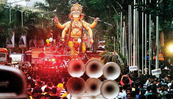 HC के हस्तक्षेप का दिखा असर, गणपति विसर्जन के दौरान पहले के मुकाबले ध्वनि प्रदूषण हुआ कम HC के हस्तक्षेप का दिखा असर, गणपति विसर्जन के दौरान पहले के मुकाबले ध्वनि प्रदूषण हुआ कम