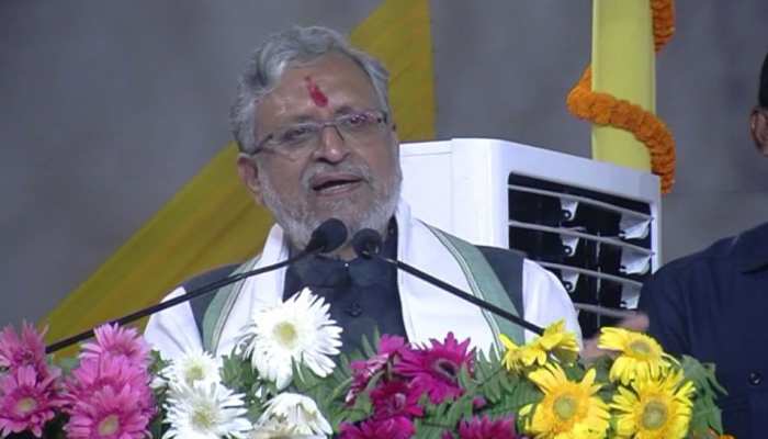 VIDEO: अपराधियों के आगे नतमस्तक हुए बिहार के डिप्टी सीएम, बोले- पितृ पक्ष में न करें अपराध VIDEO: अपराधियों के आगे नतमस्तक हुए बिहार के डिप्टी सीएम, बोले- पितृ पक्ष में न करें अपराध