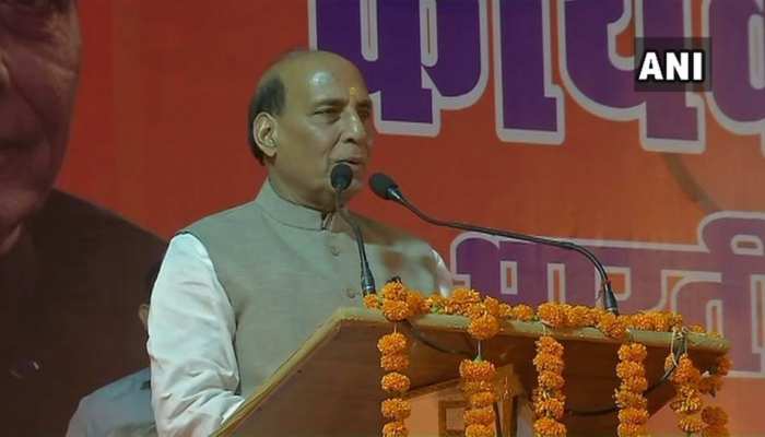 सरहद पर जब हमारा जवान शहीद होता है तो हम रातों को सो नहीं पाते: राजनाथ सिंह सरहद पर जब हमारा जवान शहीद होता है तो हम रातों को सो नहीं पाते: राजनाथ सिंह