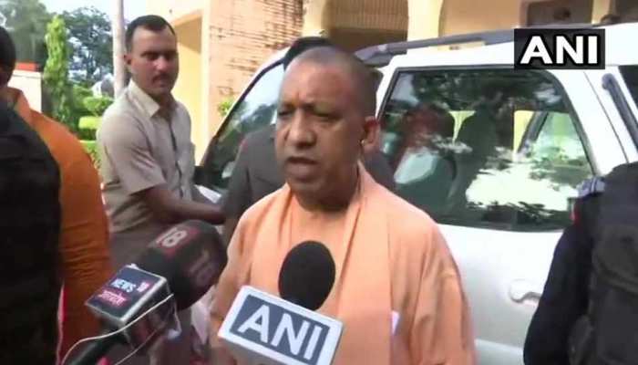 अयोध्या विवाद पर योगी बोले, 'देशहित में जल्द हो अयोध्या विवाद पर फैसला' अयोध्या विवाद पर योगी बोले, 'देशहित में जल्द हो अयोध्या विवाद पर फैसला'