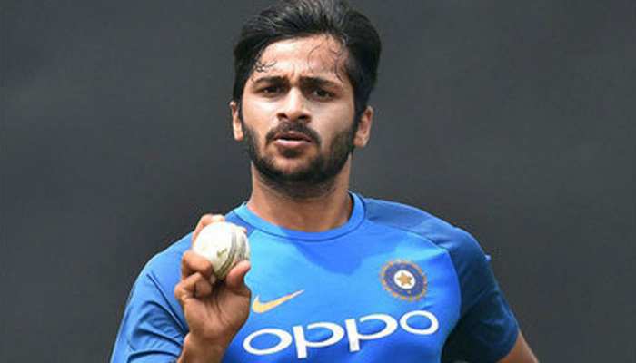 10 दिन पहले चोट के कारण एशिया कप से हुए थे बाहर, अब गेंद और बल्ले दोनों से चमके 10 दिन पहले चोट के कारण एशिया कप से हुए थे बाहर, अब गेंद और बल्ले दोनों से चमके