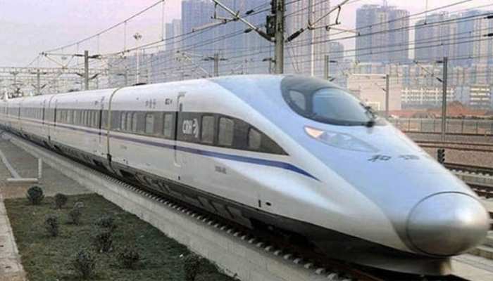 बुलेट ट्रेन प्रोजेक्ट: गुजरात हाईकोर्ट में भूमि अधिग्रहण के खिलाफ 40 नई याचिकाएं बुलेट ट्रेन प्रोजेक्ट: गुजरात हाईकोर्ट में भूमि अधिग्रहण के खिलाफ 40 नई याचिकाएं