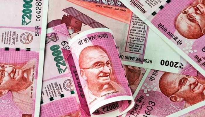 जानिए करेंसी नोट पर महात्मा गांधी की तस्वीर का क्या है इतिहास, कैसे नोटों पर आया उनका मुस्कराता चेहरा जानिए करेंसी नोट पर महात्मा गांधी की तस्वीर का क्या है इतिहास, कैसे नोटों पर आया उनका मुस्कराता चेहरा