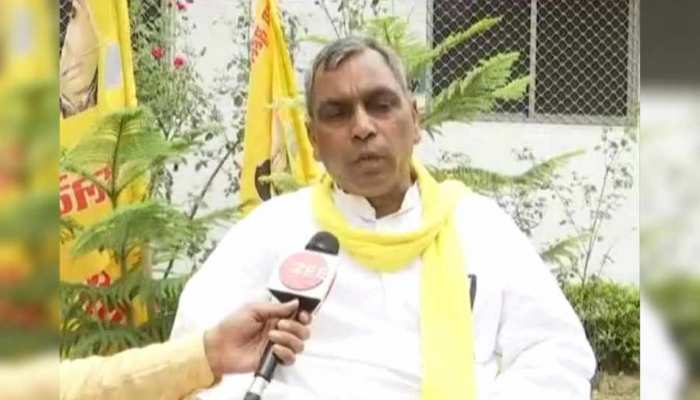 ओमप्रकाश राजभर ने BJP को चेताया, कहा- 'आरक्षण नहीं, तो हमारा रास्ता अलग' ओमप्रकाश राजभर ने BJP को चेताया, कहा- 'आरक्षण नहीं, तो हमारा रास्ता अलग'