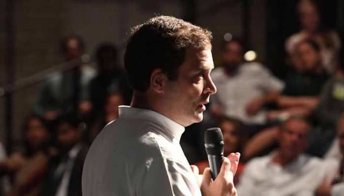 राहुल गांधी का केंद्र सरकार पर कटाक्ष, कहा- 'रुपया टूट नहीं रहा, बल्कि टूट गया है' राहुल गांधी का केंद्र सरकार पर कटाक्ष, कहा- 'रुपया टूट नहीं रहा, बल्कि टूट गया है'