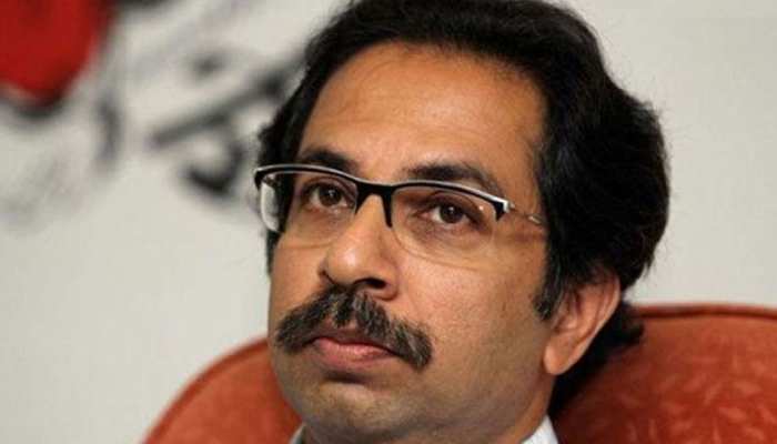 दशहरे के बाद यूपी यात्रा पर निकलेंगे उद्धव ठाकरे, क्या है राजनीतिक मकसद दशहरे के बाद यूपी यात्रा पर निकलेंगे उद्धव ठाकरे, क्या है राजनीतिक मकसद