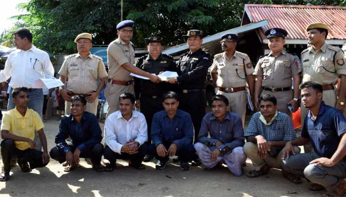 भारत ने पहली बार सात रोहिंग्या प्रवासियों को वापस म्यामांर भेजा भारत ने पहली बार सात रोहिंग्या प्रवासियों को वापस म्यामांर भेजा