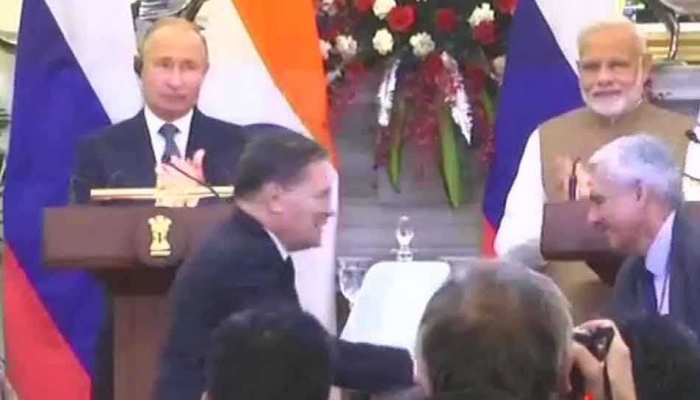 रूस से 5 एस-400 एयर डिफेंस सिस्टम खरीदेगा भारत, दोनों देशों के बीच हुए 8 अहम करार रूस से 5 एस-400 एयर डिफेंस सिस्टम खरीदेगा भारत, दोनों देशों के बीच हुए 8 अहम करार