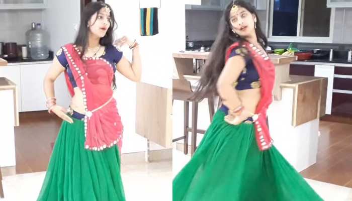 भोजपुरी गाने पर इस लड़की के ठुमके ने मचाया धमाल, VIDEO देख आप भी रह जाएंगे भौचक्के भोजपुरी गाने पर इस लड़की के ठुमके ने मचाया धमाल, VIDEO देख आप भी रह जाएंगे भौचक्के